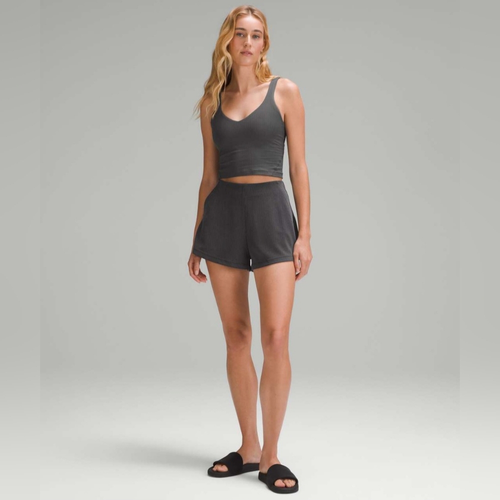 Lululemon Ribbed Softstreme High-Rise Shorts 2" Gray Black Size 4